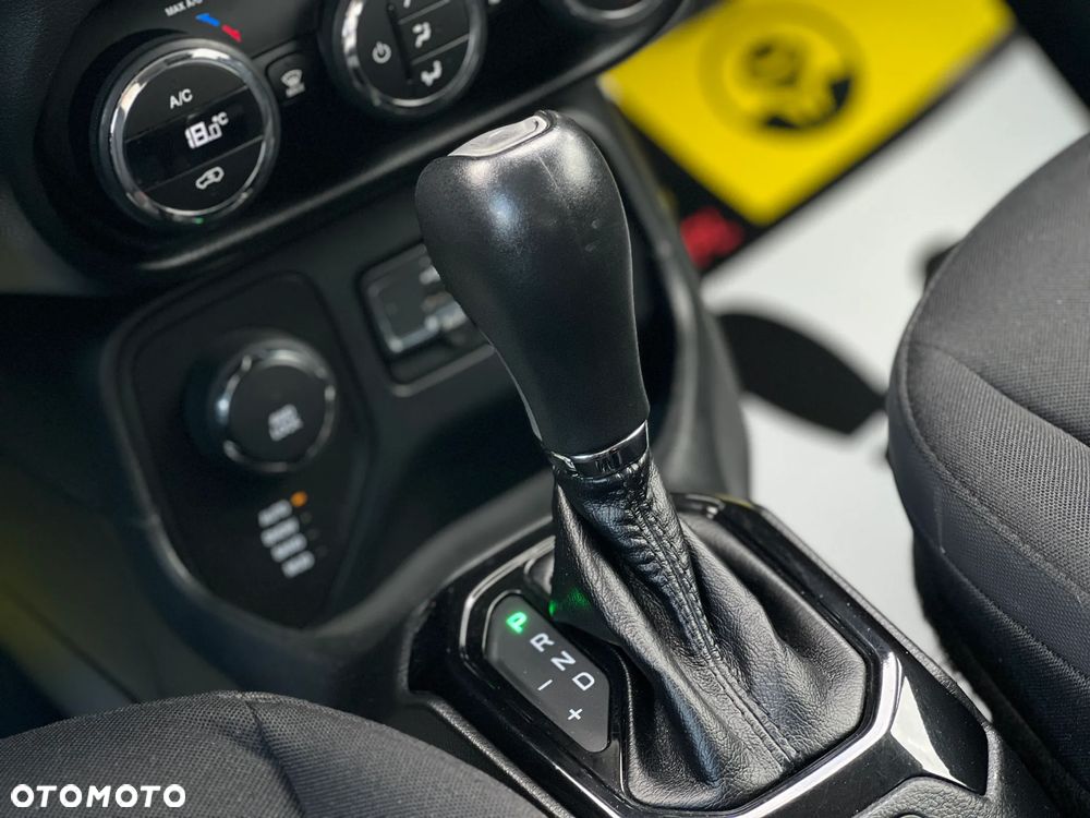 Jeep Renegade - 28
