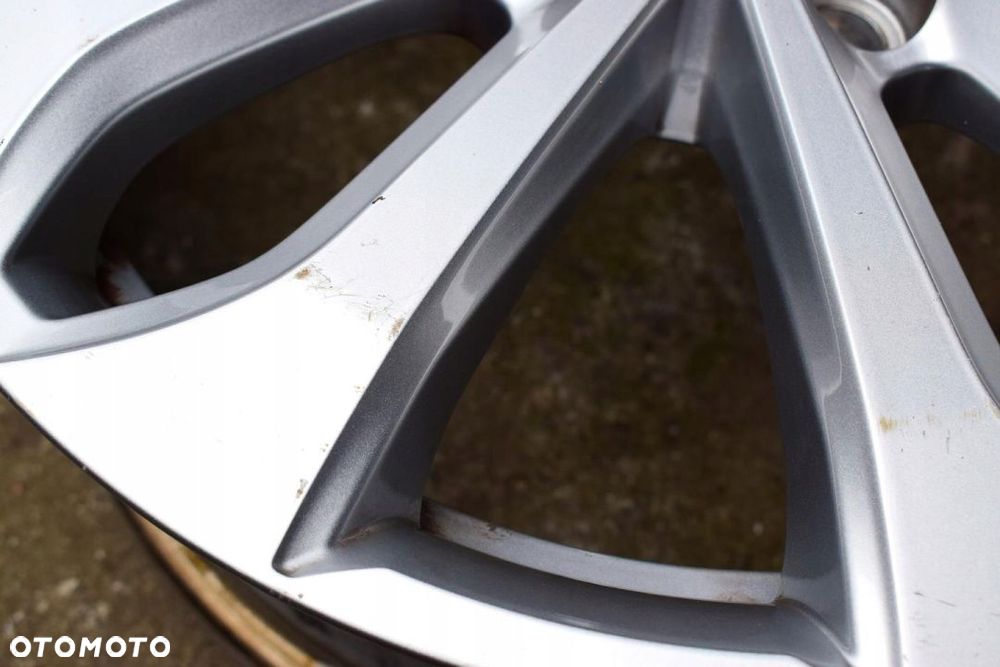 RENAULT 16 Megane IV Zoe Oryginał - 4