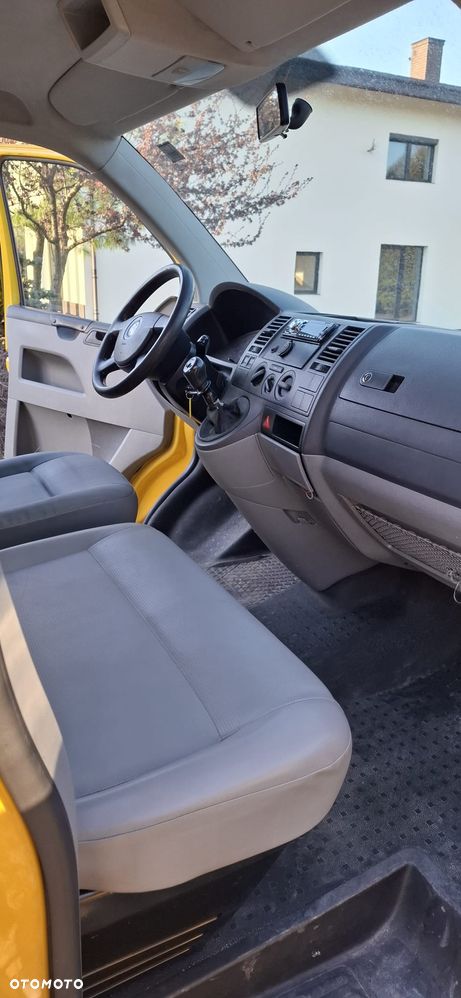 Volkswagen Transporter - 8