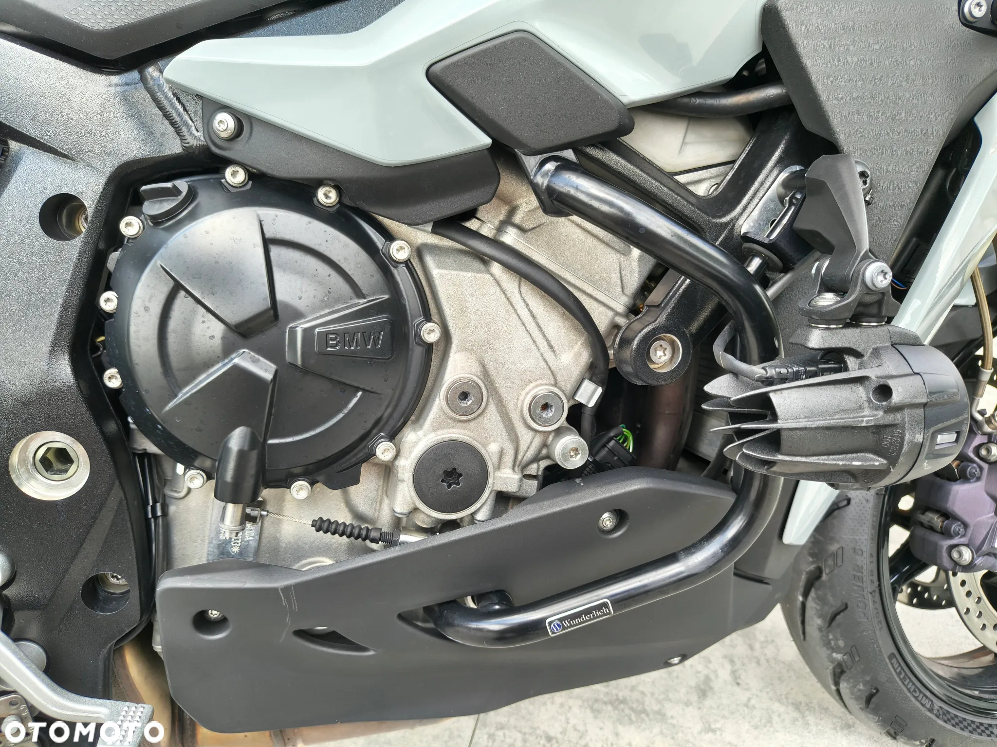 BMW XR - 10