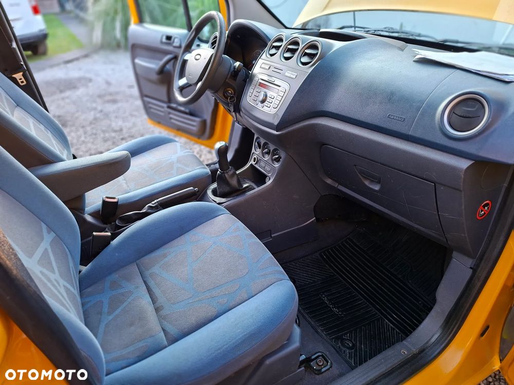 Ford Tourneo Connect - 7