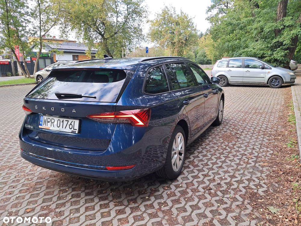 Skoda Octavia 2.0 TDI SCR Ambition DSG - 3