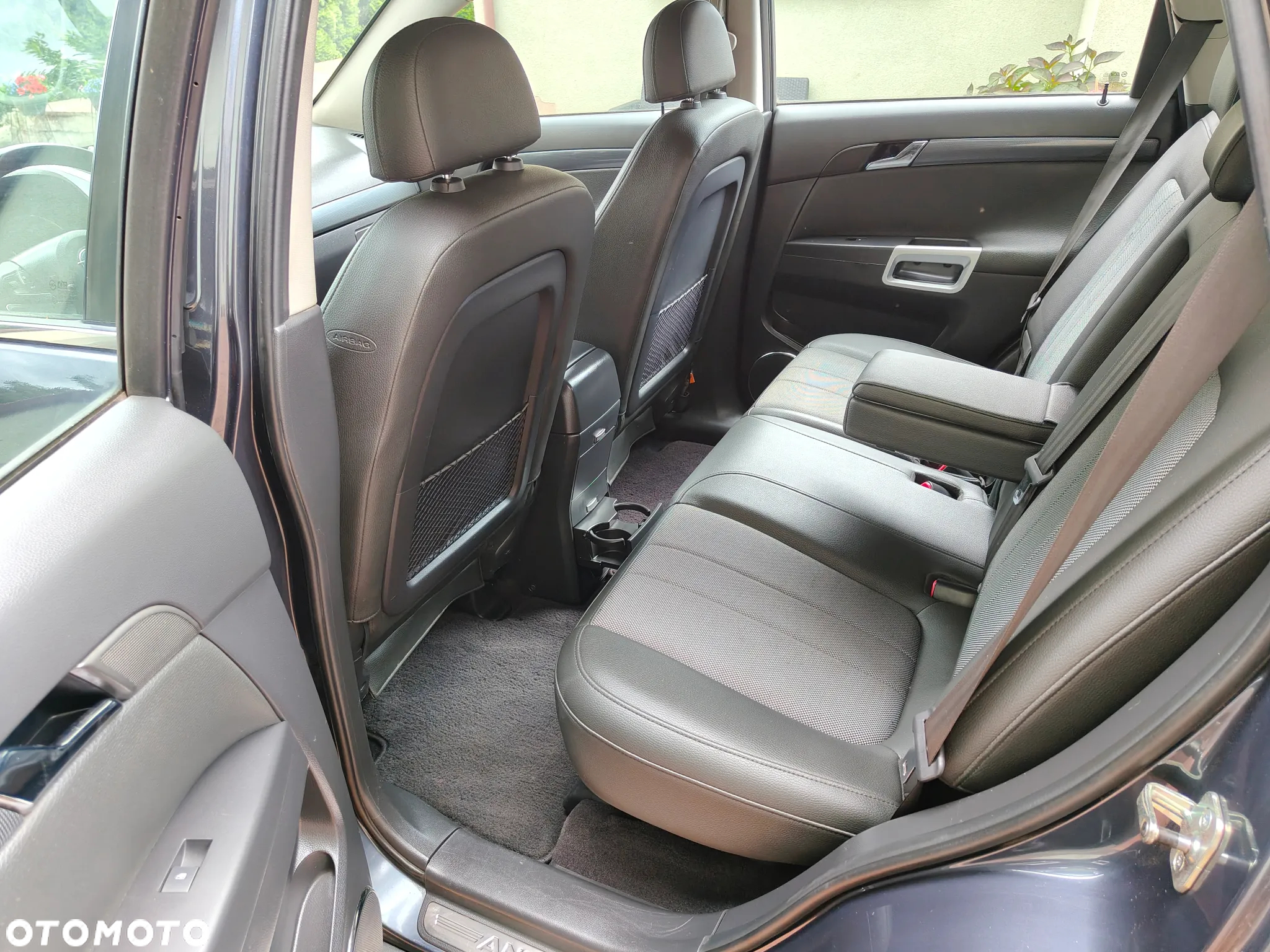 Opel Antara - 16