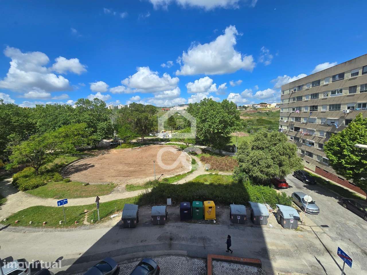 Apartamento T4 para Remodelação Total - Santo António dos Cavaleiros - Grande imagem: 5/22