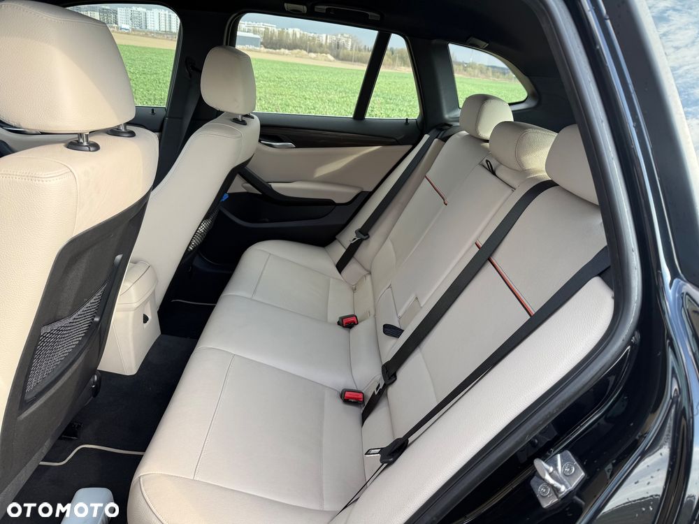 BMW X1 xDrive20i xLine - 37