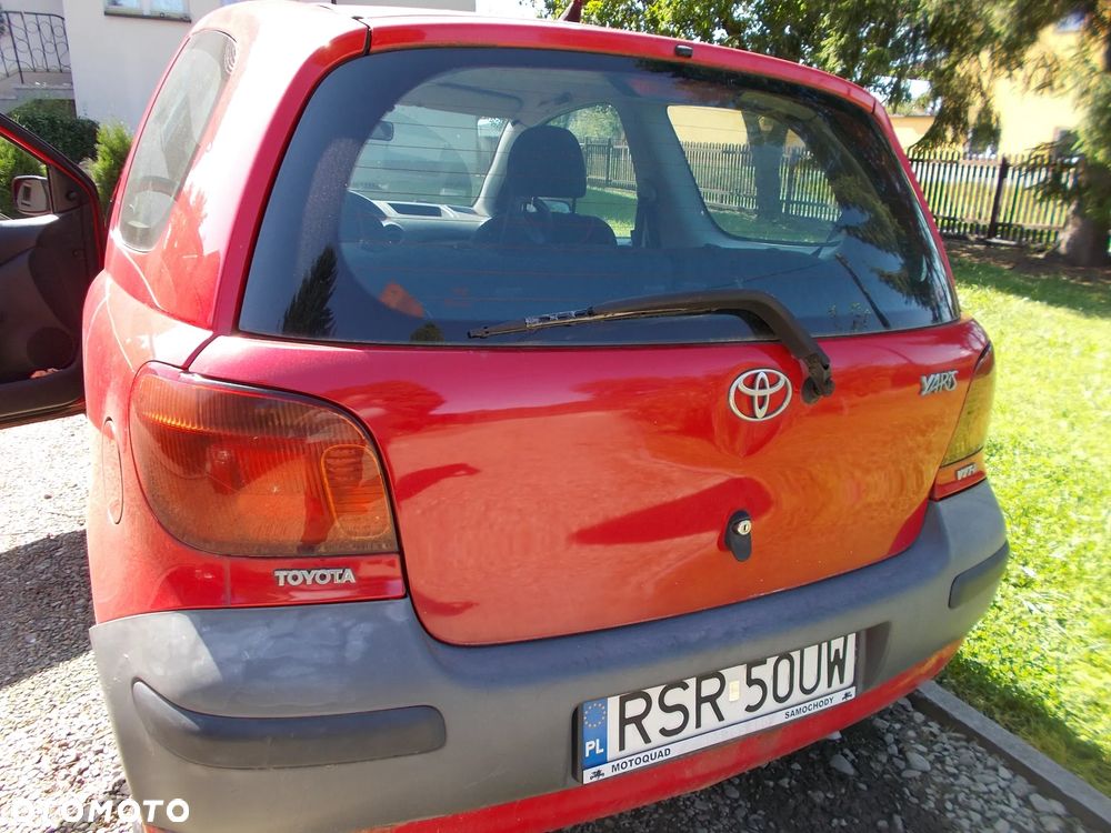 Toyota Yaris 1.0 Base - 10