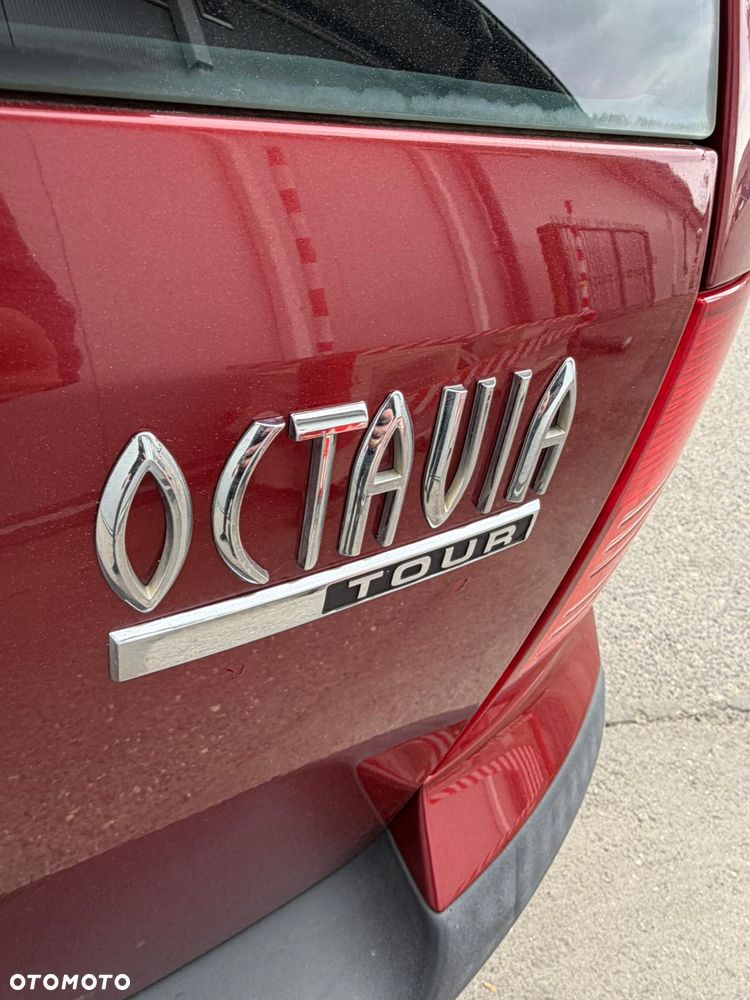 Skoda Octavia 1.6 Tour Sport - 14