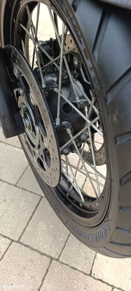 Suzuki V-STROM - 17