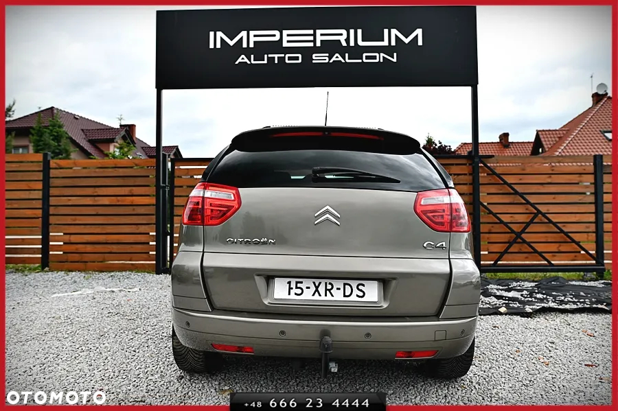 Citroën C4 Grand Picasso 1.8 16V Style - 11