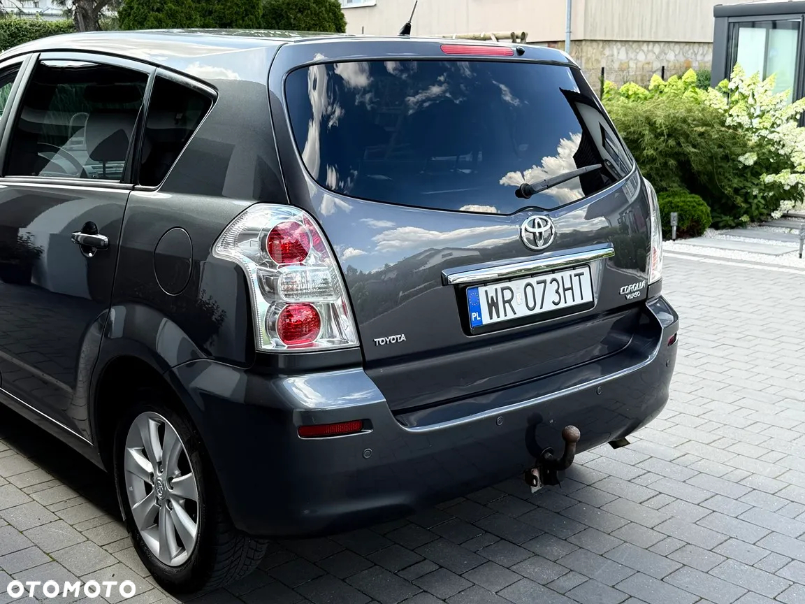 Toyota Corolla Verso 1.8 Edition - 32