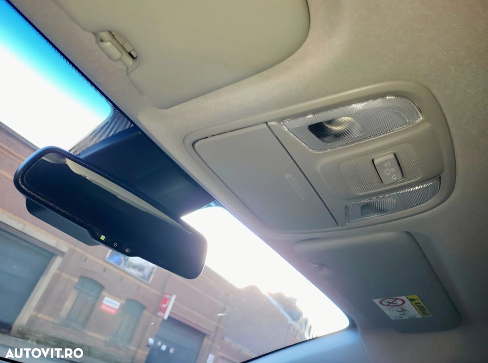 Kia Sportage 1.6 DSL MHEV 7DCT HP 4x2 Business Line - 36