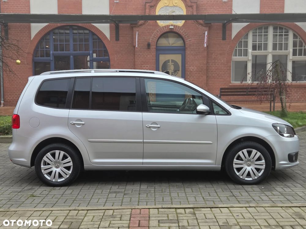 Volkswagen Touran 1.6 TDI DPF BlueMotion Technology DSG Highline - 2