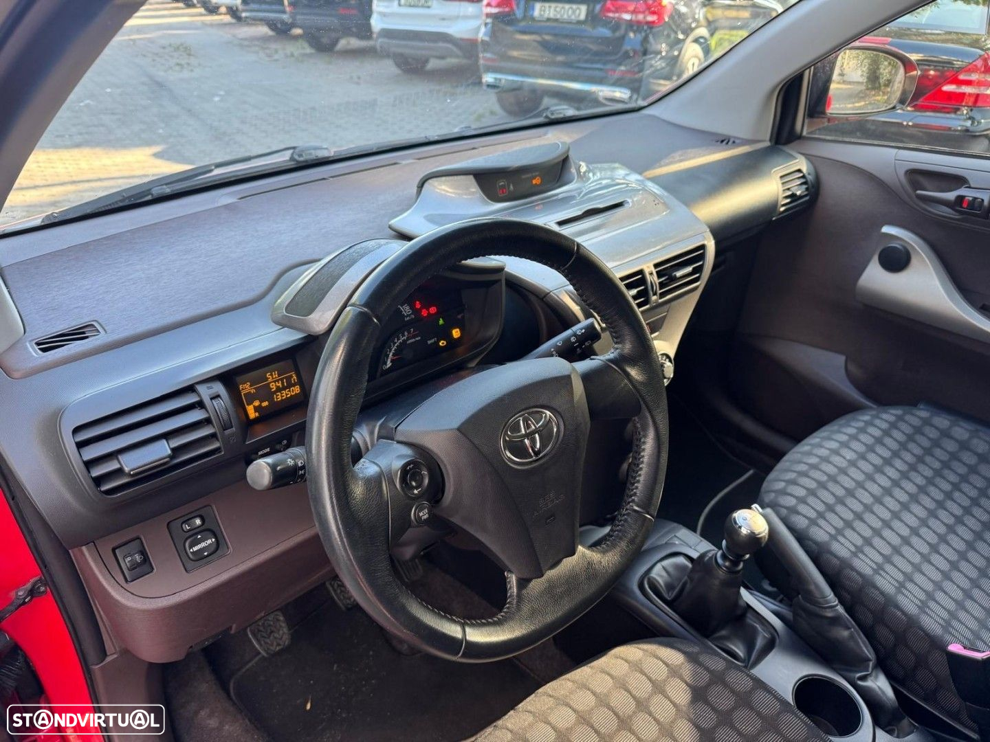 Toyota iQ 1.0 - 10
