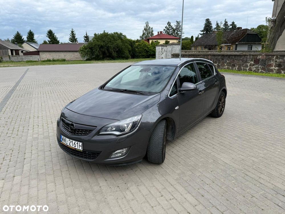 Opel Astra 2.0 CDTI DPF Cosmo - 1