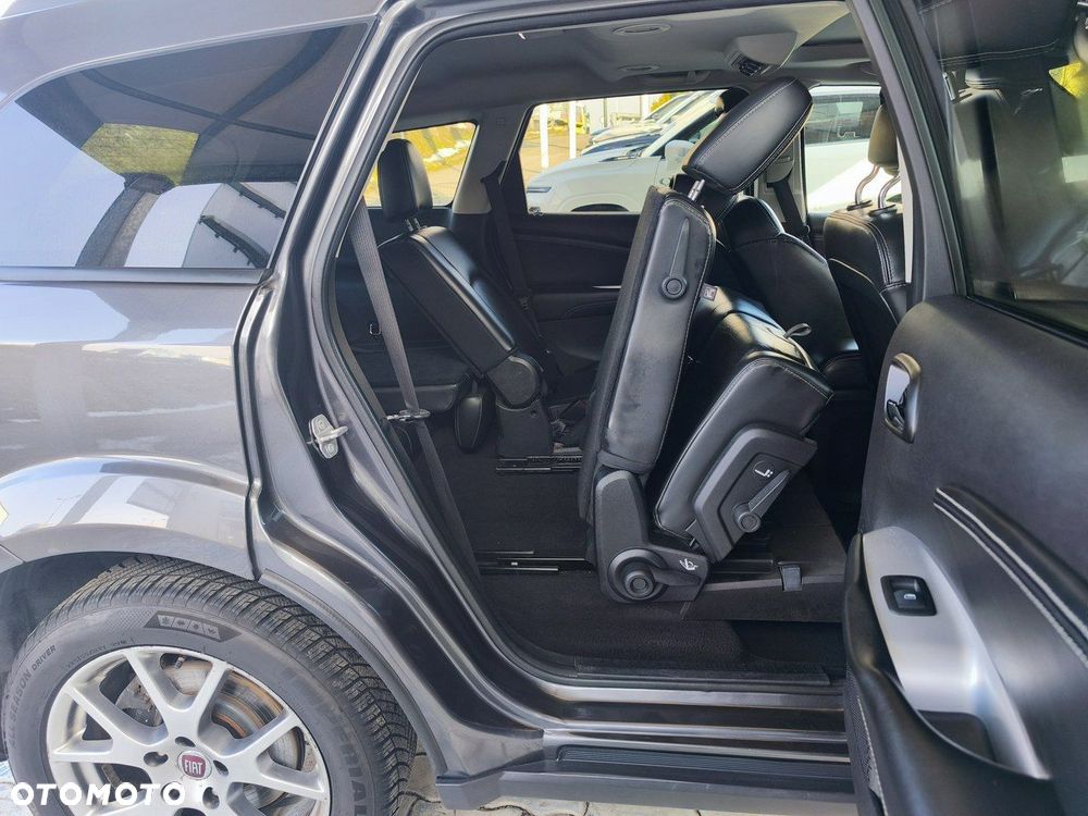 Fiat Freemont 2.0 Multijet Lounge AWD - 23