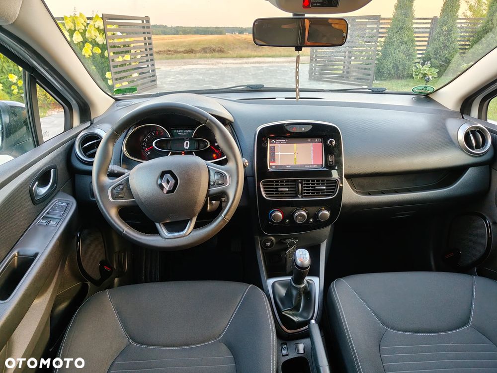 Renault Clio 1.2 16V Limited - 11