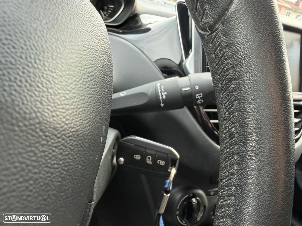 Peugeot 208 1.6 BlueHDi Style - 20