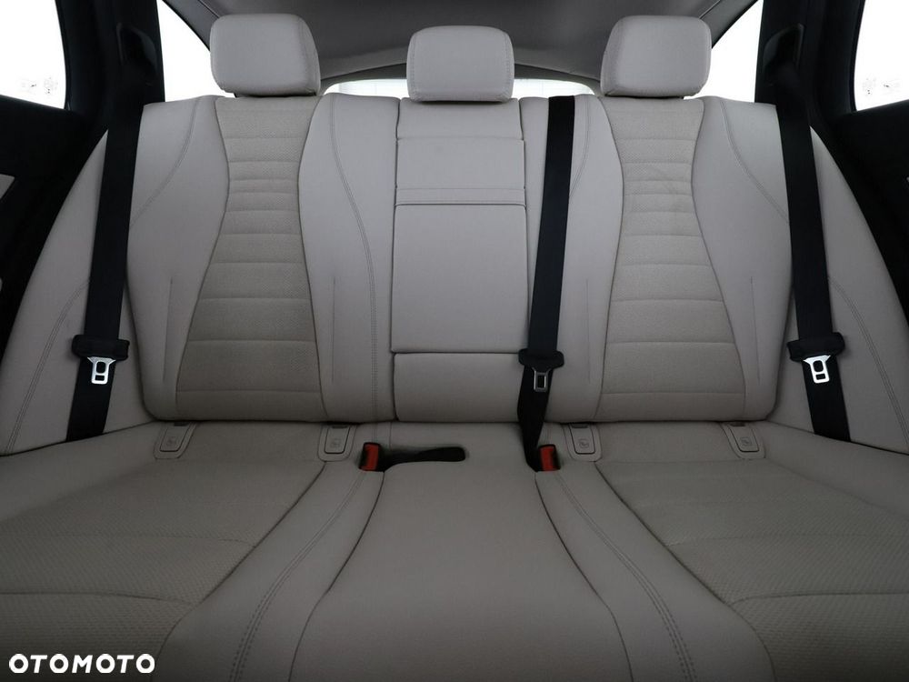 Mercedes-Benz Klasa E 200 d 9G-TRONIC Avantgarde - 19