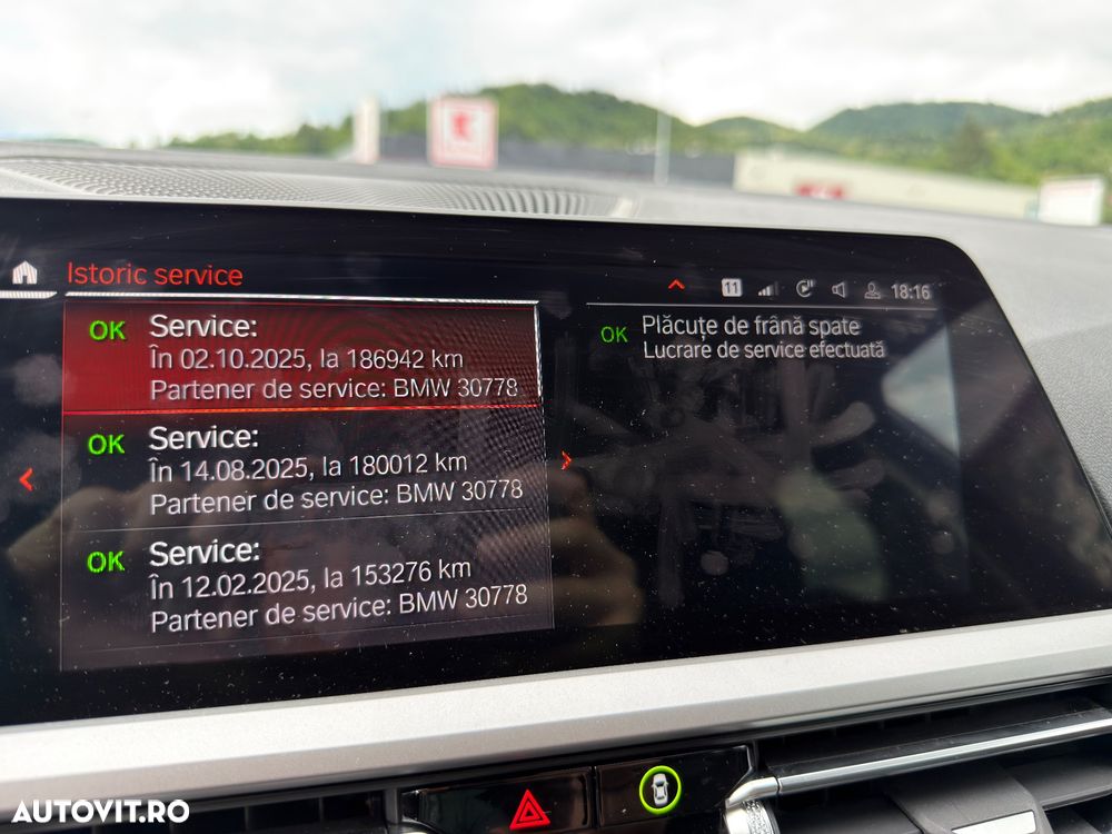 BMW Seria 3 320d Aut. - 24