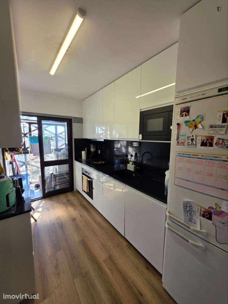 Quarto - localizado em Cedofeita Porto - Grande imagem: 5/10