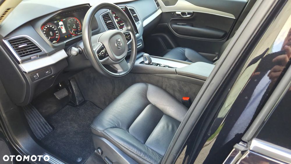 Volvo XC 90 B5 B AWD Momentum Pro - 8