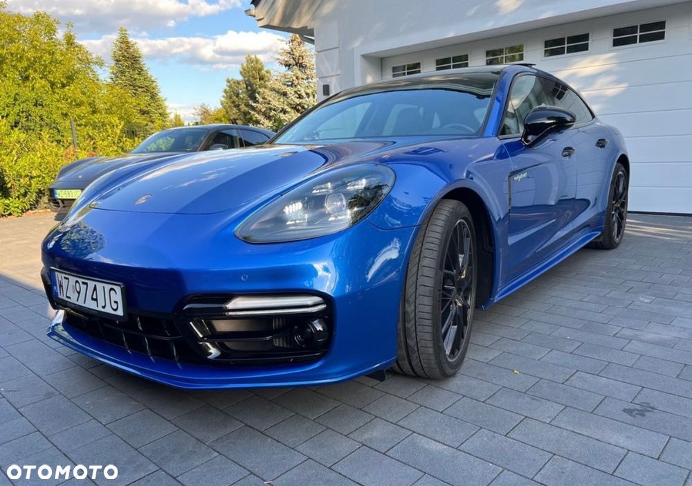 Porsche Panamera 4 - 24
