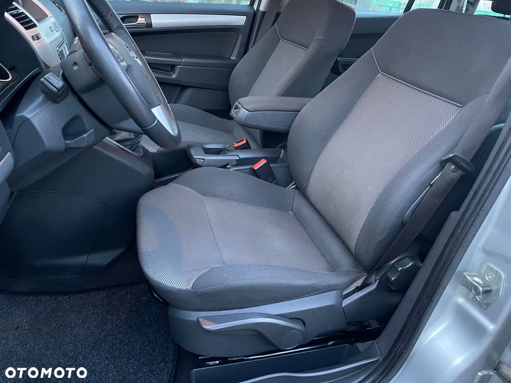 Opel Zafira Tourer 1.8 Edition - 13