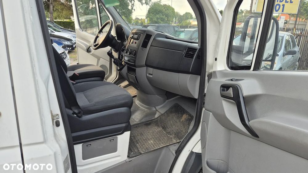 Volkswagen Crafter - 11