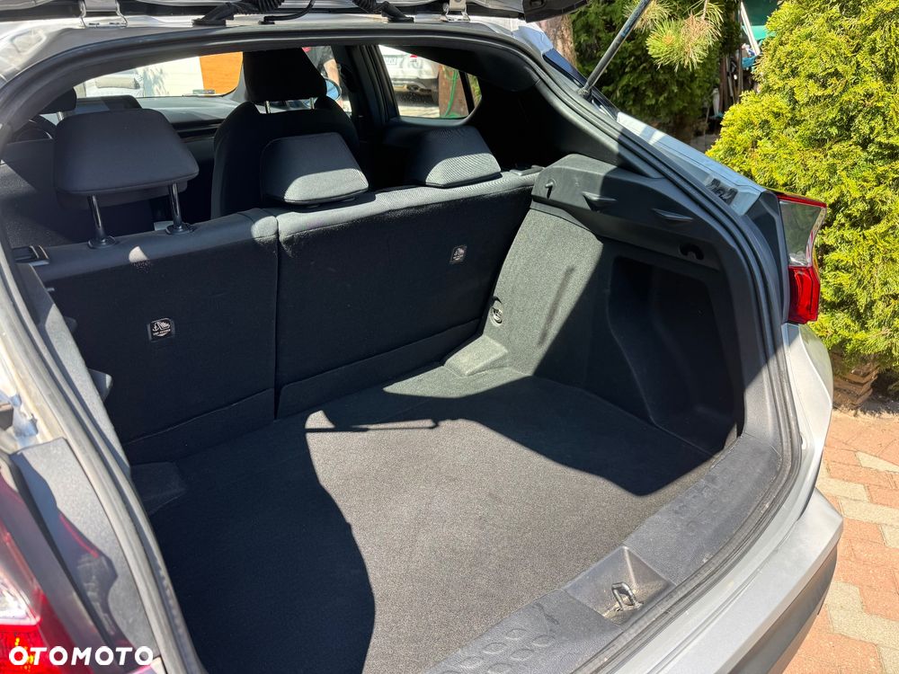 Toyota C-HR - 11