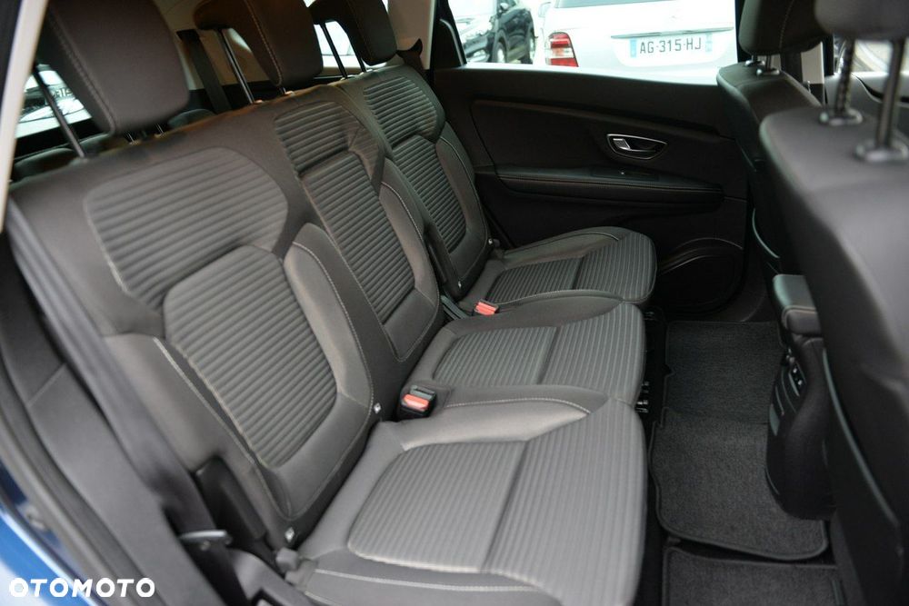 Renault Grand Scenic - 12