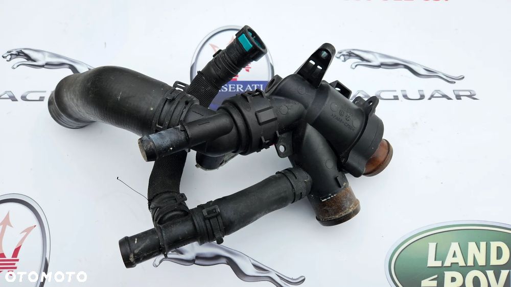 Jaguar XJ 351 2010-2015  3.0 SC 306PS 340 KM 5.0 508PN 385 KM 5.0 SC 510KM 508PS Termostat Króciec termostatu Przewód wody Rurka Obudowa termostatu 8W93-8A587-AG DX23-9A587-AA - 14