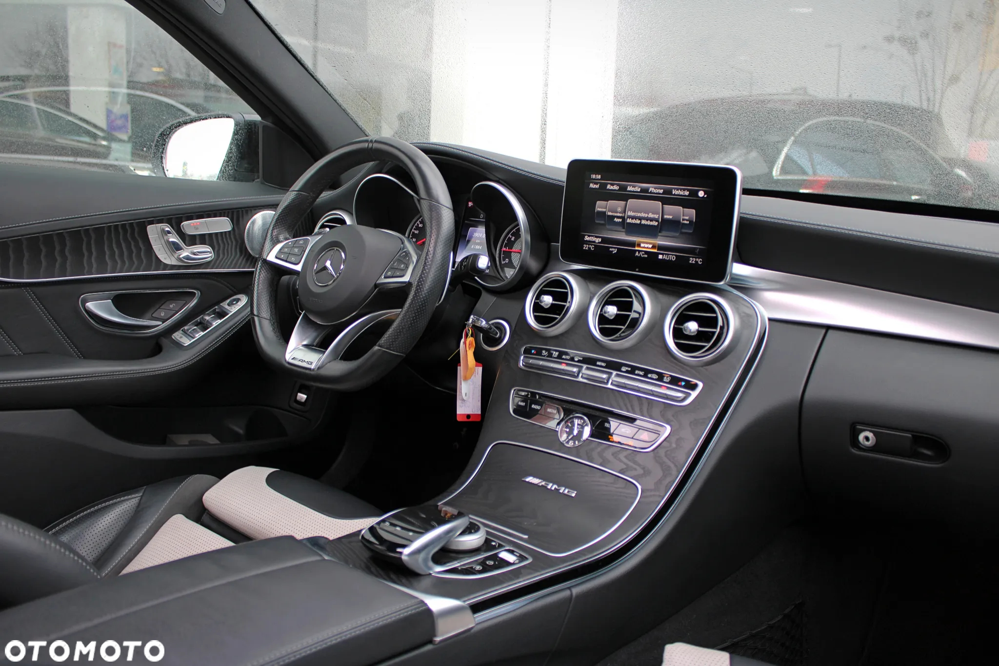 Mercedes-Benz Klasa C AMG 63 AMG Speedshift 7G-MCT - 2