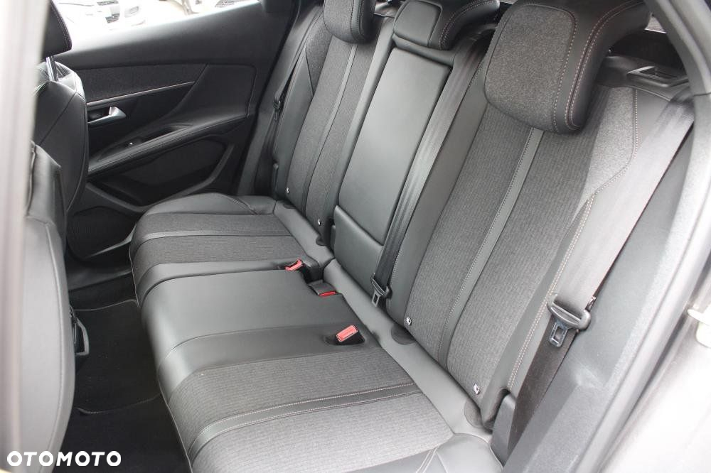 Peugeot 3008 - 32