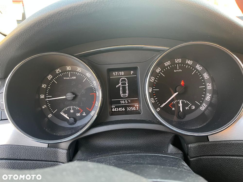 Skoda Superb 2.0 TDI 4x4 Ambition DSG - 9