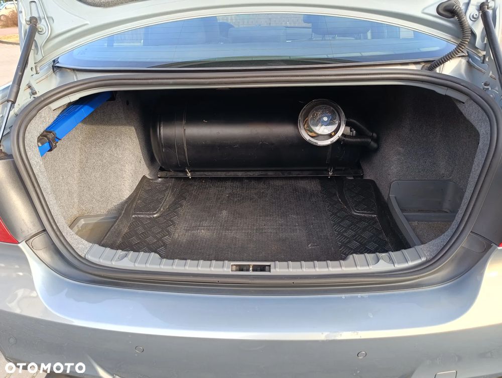 BMW Seria 3 325i - 21