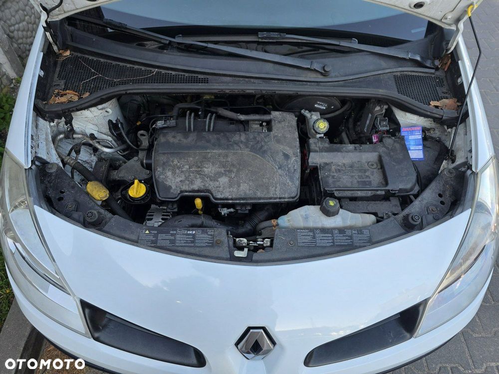Renault Clio 1.2 16V Authentique - 26