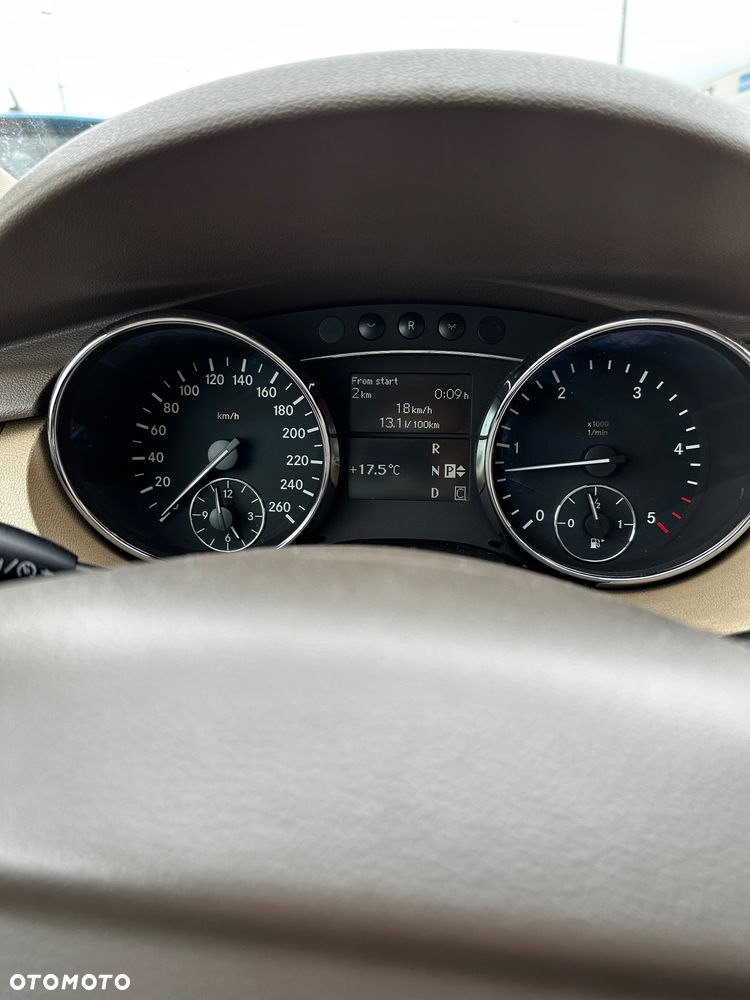 Mercedes-Benz Klasa R 320 CDI L 4-Matic - 17