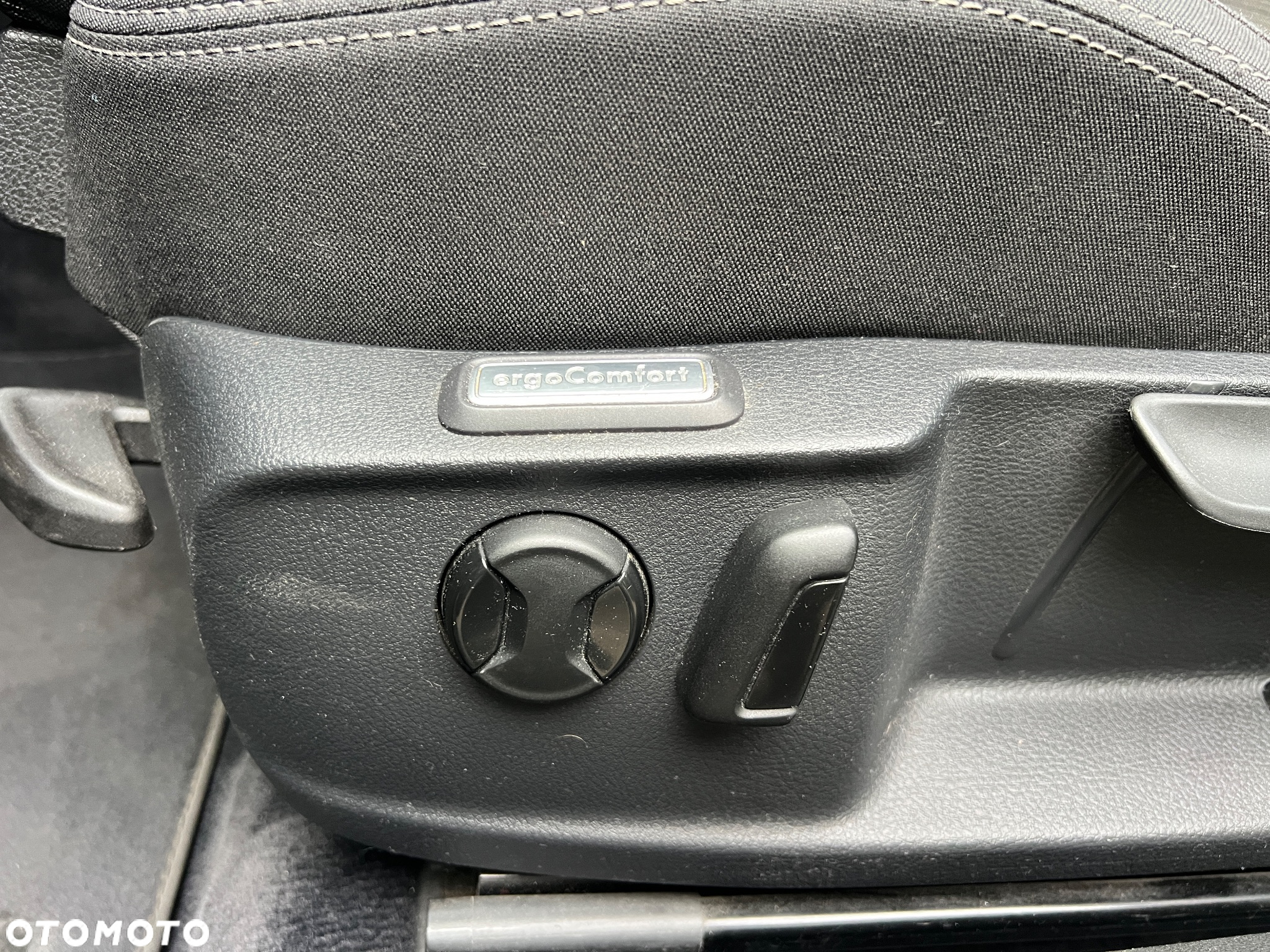 Volkswagen Passat - 16