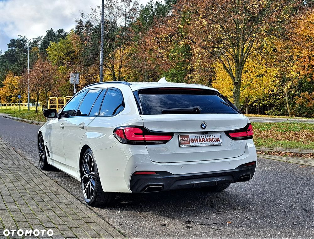 BMW Seria 5 520d Touring M Sport Edition - 14