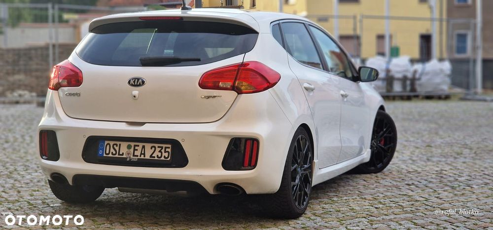 Kia Ceed 1.6 T-GDI GT - 21