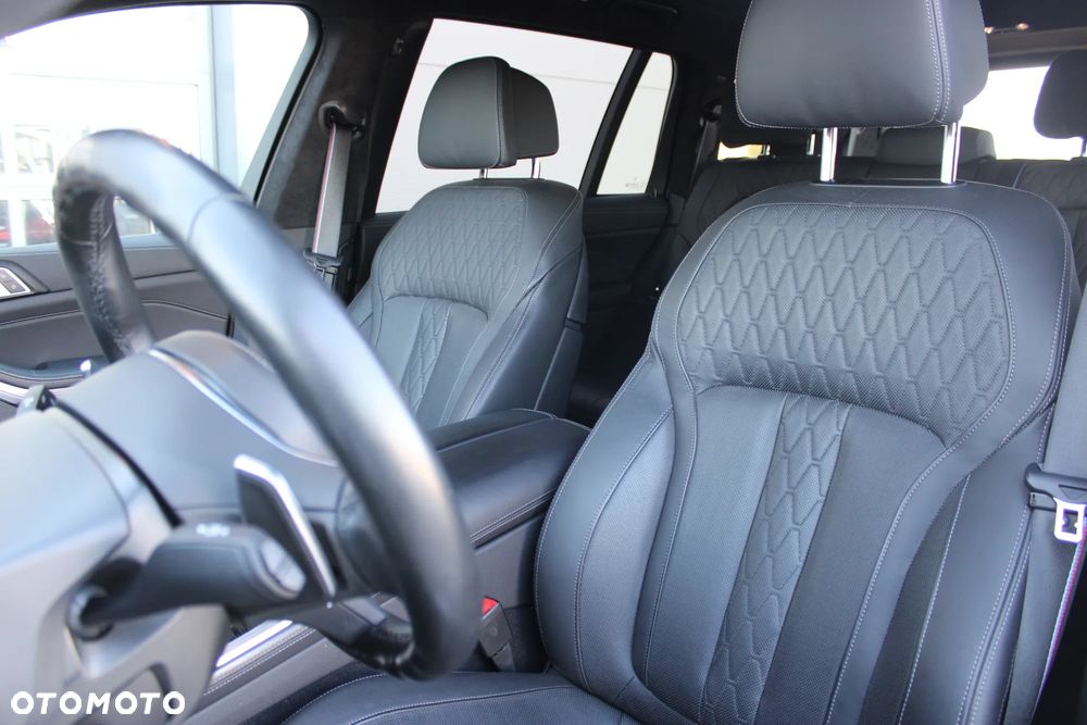 BMW X7 xDrive40d mHEV sport - 26