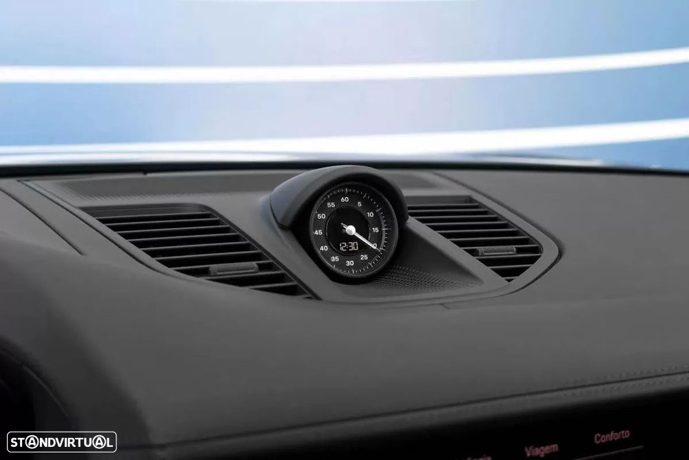 Porsche Panamera 4 E-Hybrid - 18