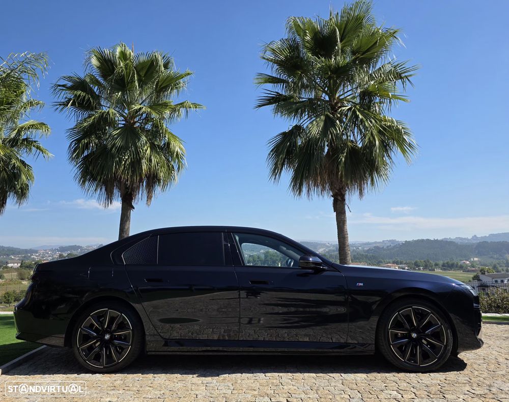 BMW i7 xDrive50 - 17