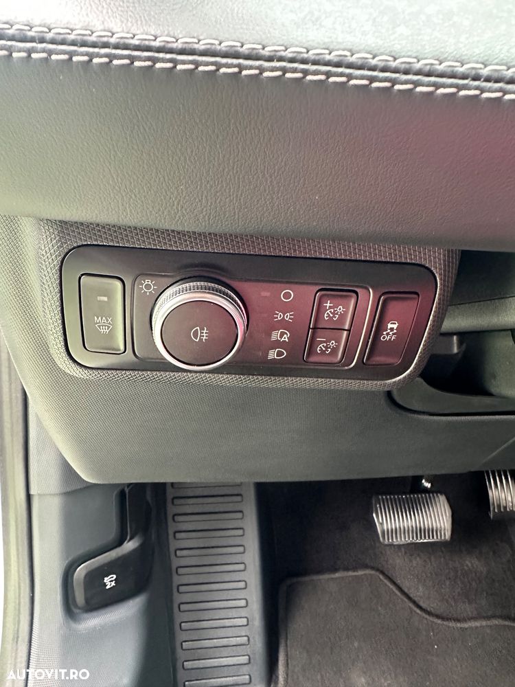 Ford Mustang Mach-E Standard - 16