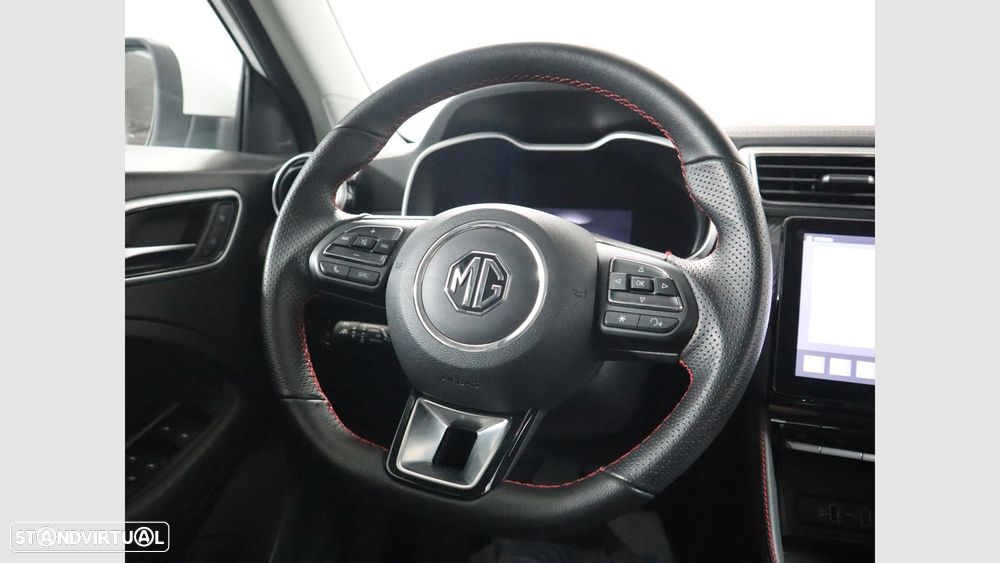 MG ZS EV 72.6 kWh Luxury OBC 11 kW - 8