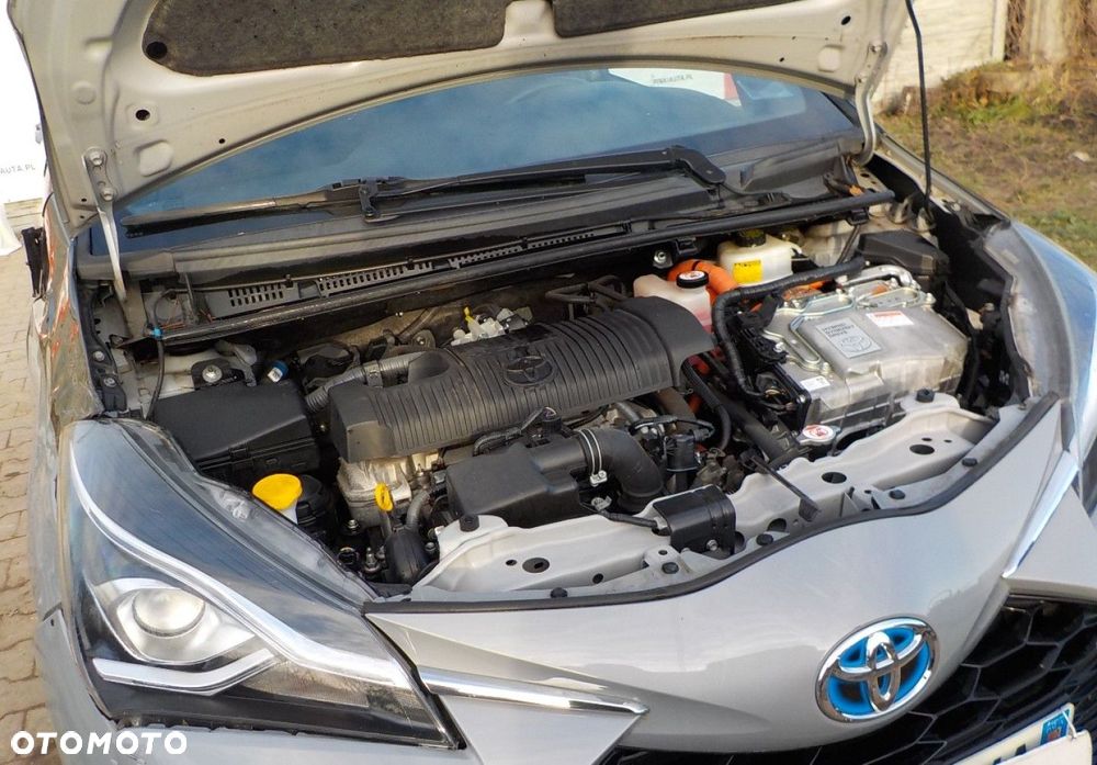Toyota Yaris - 4