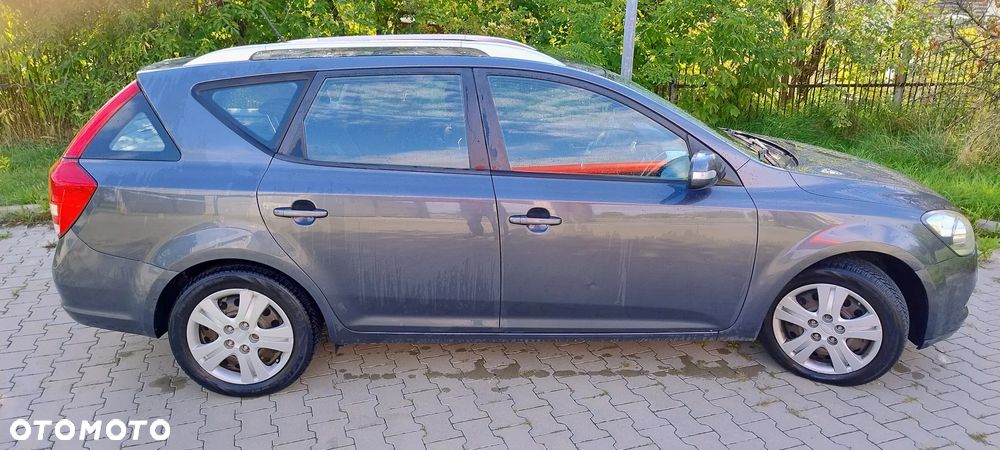 Kia Ceed 1.6 Crdi Comfort - 4