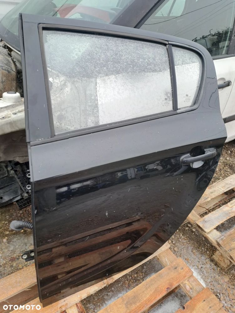 Hyundai I20 drzwi kompletne kod lakieru FR czarne - 18