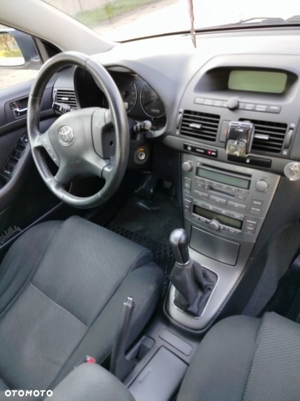 Toyota Avensis 1.8 VVT-i - 5
