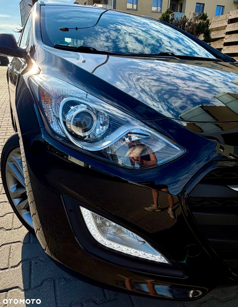 Hyundai i30 1.6 GDI Premium - 17